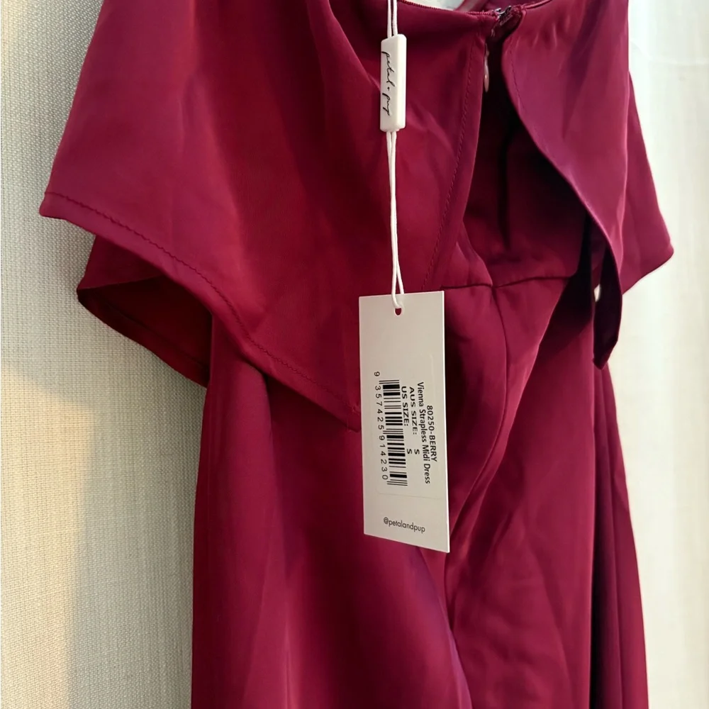 Petal & Pup Strapless Fuchsia Dress - Picture 2 of 2